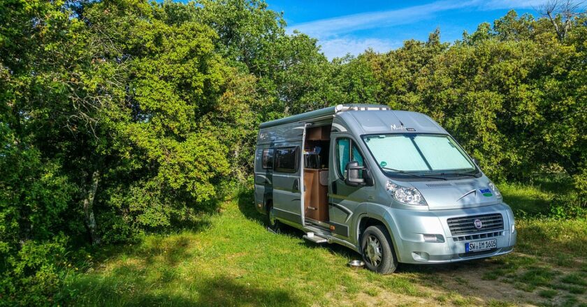 Wypożyczenie kampera – na jakie rzeczy warto zwrócićuwagę