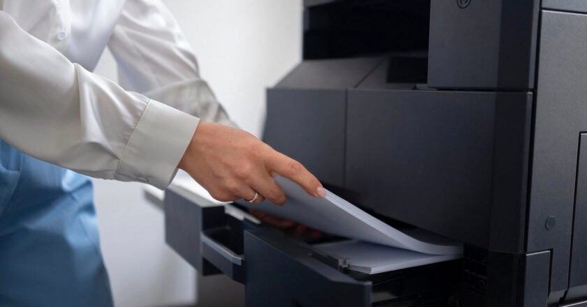 Wynajem kserokopiarek i drukarek – kiedy może się opłacać